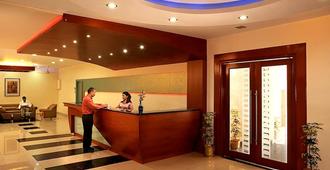 Chairman's Resort - Bangalore - Resepsiyon