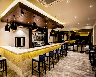 Hampton by Hilton Santa Cruz/Equipetrol, Bolivia - Santa Cruz de la Sierra - Bar