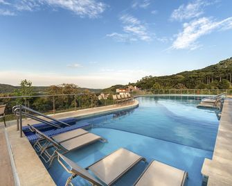 Hotel Laghetto Resort Golden - Gramado - Piscina