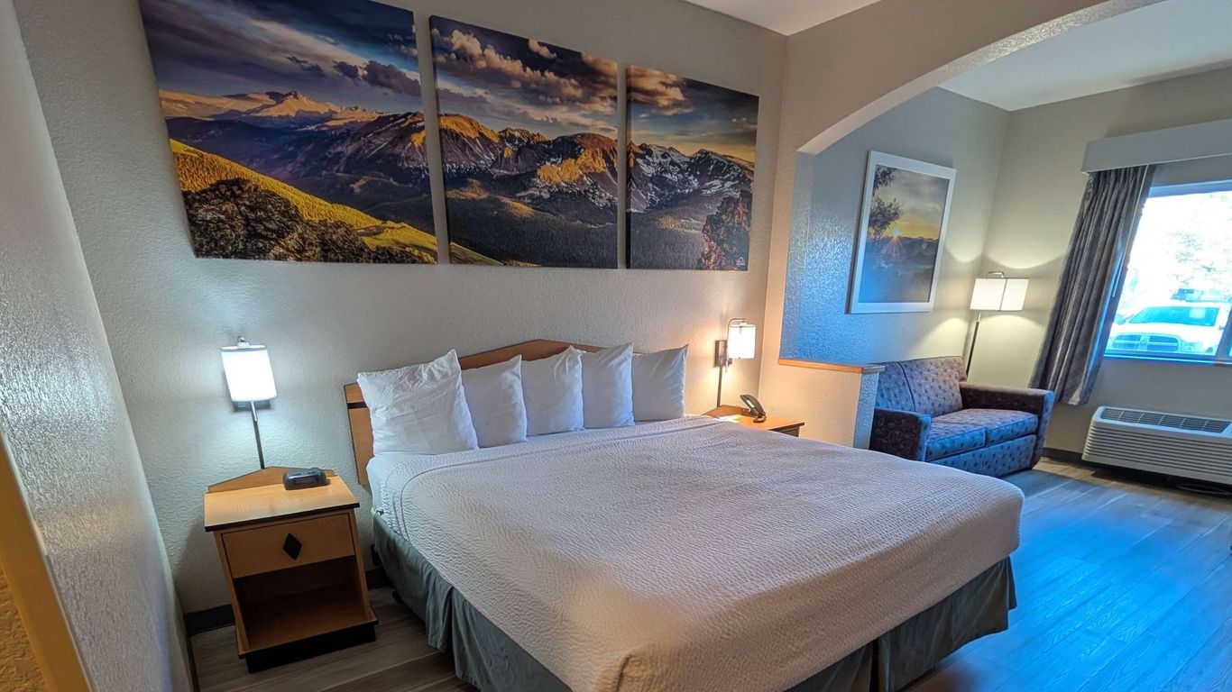 Days Inn & Suites by Wyndham Castle Rock