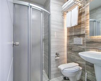 Kolibri Hotel - Avsallar - Baño