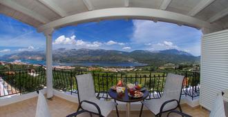 The 'L' Suites & Apartments - Argostoli - Balcony