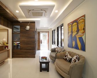 Omkar International - Waranasi - Recepcja