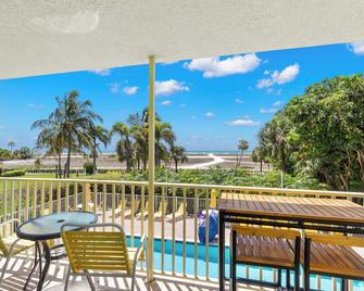 South Beach Condo Hotel - Treasure Island - Balcony