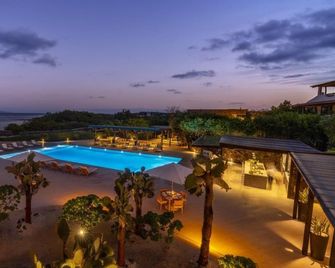 Finch Bay Galapagos Hotel - Puerto Ayora - Bể bơi
