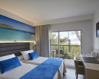 Invisa Hotel Club Cala Blanca - Sant Carles de Peralta - Habitación