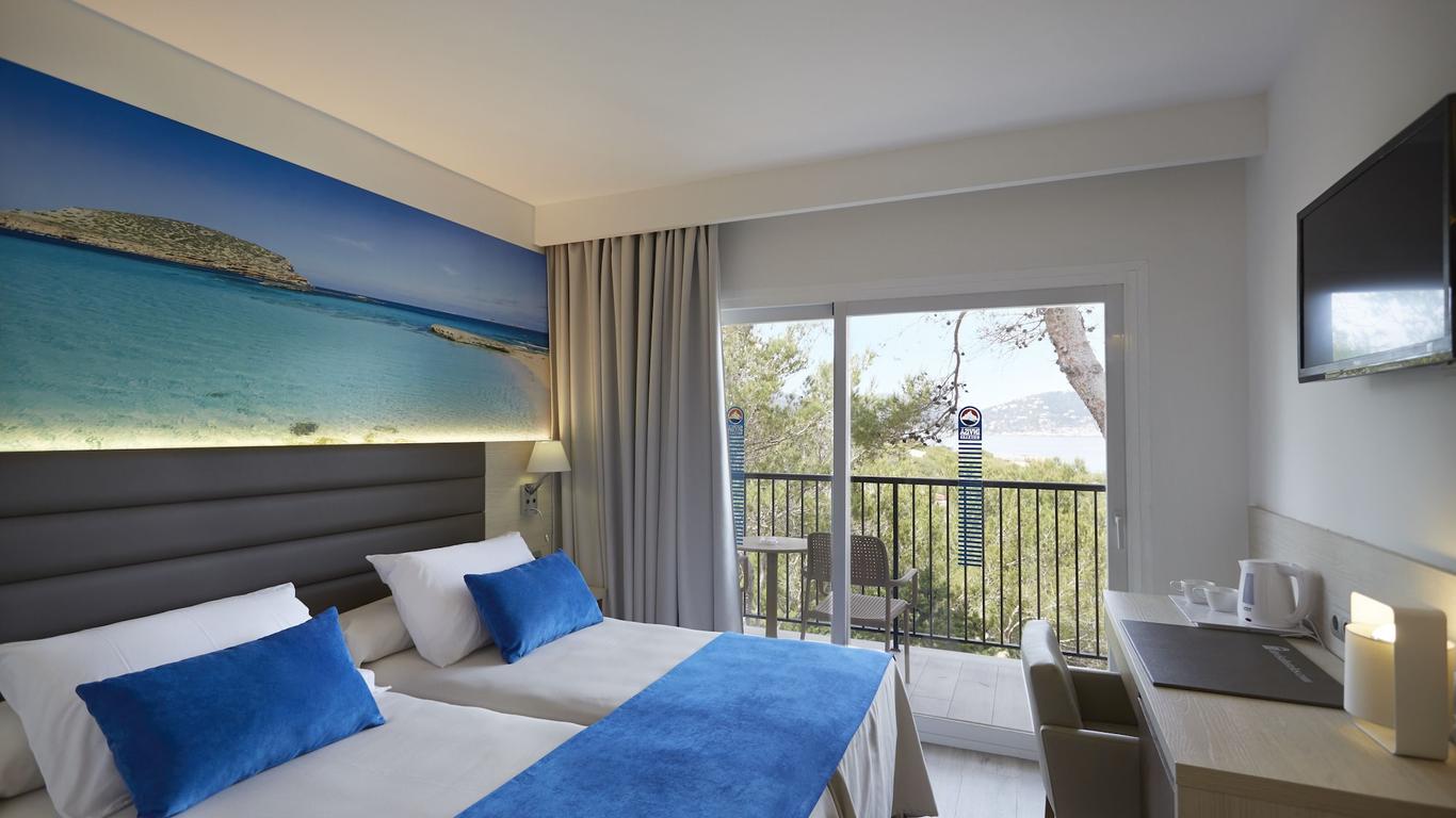 Invisa Hotel Club Cala Blanca
