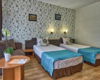 Hotel Kavkaz Golden Dune - Sunny Beach - Bedroom