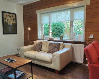 Cottage in Veluwe Near Forest Park - Garderen - Salon
