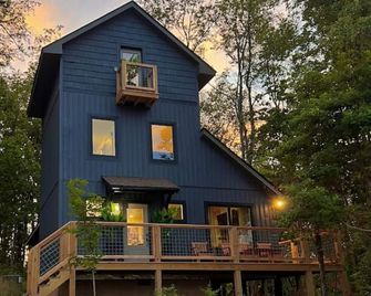 Mandrake Lodge - Kodak - Budova