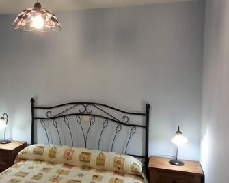 Self catering Arroyocantarranas for 13 people - Canencia - Habitación