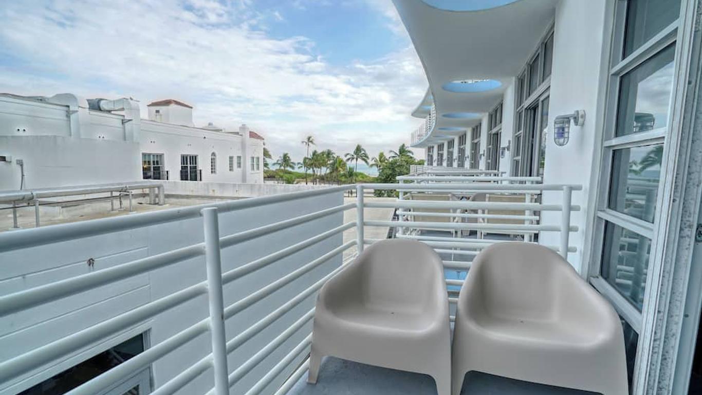 برايفت أبارتمنت آت ذا كونجريس