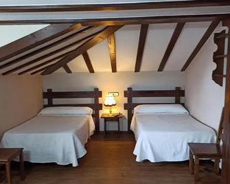 Pension Castio - Santillana del Mar - Habitación