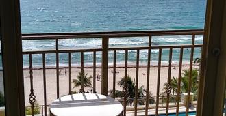 Private Residences at the Atlantic Resort and Spa - Fort Lauderdale - Balcón