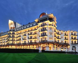 Hôtel Royal - Évian-les-Bains - Gebäude