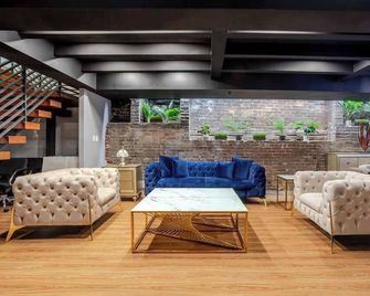 Royal Duo – Downtown Mtl Stay - Montreal - Lounge