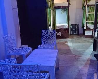 Frazyone hostel - New Delhi