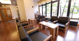Hotel Route-Inn Misawa - Misawa - Area lounge