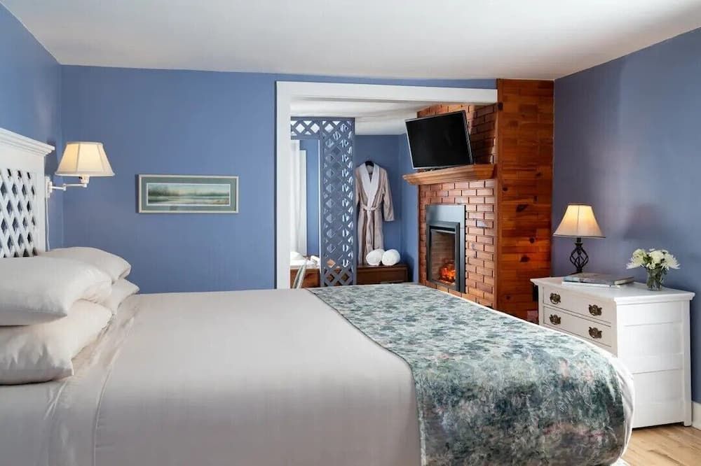 The Presidential Suite on second floor quiet peaceful Driftless Region - Sparta - Camera da letto