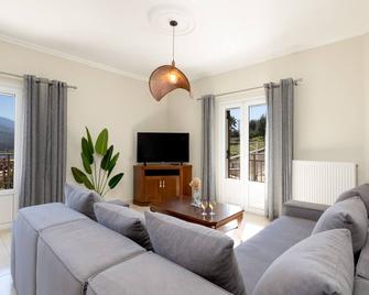 Fanis Elegant Argostoli great view Apartment - Argostoli - Wohnzimmer