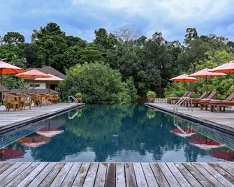 Cascade Tara - קו סאמוי - בריכה