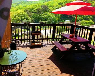 Mungyeong Hill House Pension - Mungyeong - Balcone