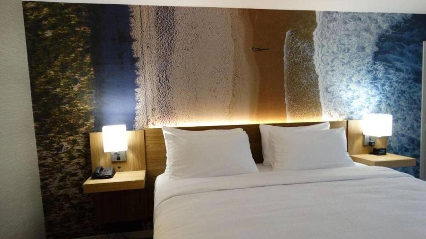 Cape Point Hotel