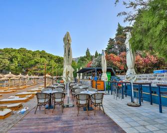 Hotel Plaza Lucice - Petrovac - Patio