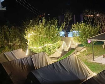 Red Leaf Resort & Cafe - Kasol - Building
