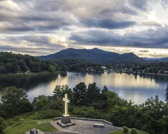 Lambuth Inn - Lake Junaluska - Buiten zicht