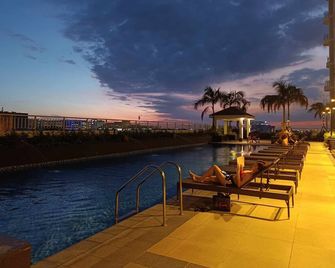 Jk Coastal Inn - Manila - Pool