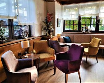 Dreispitz -B&B-Hotel Garni - Hofheim - Lounge