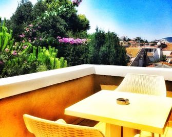 Kumsal Butik Hotel - Büyükada - Balcony