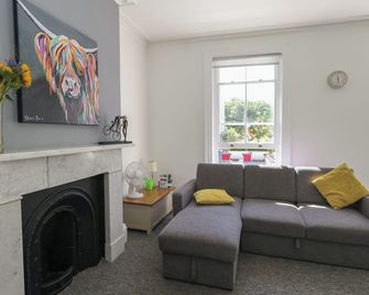 Flat 3 - Muderford - Bournemouth - Living room
