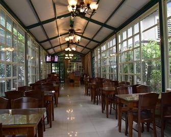 Champs Yazuh B&B - Nantou City - Restaurante
