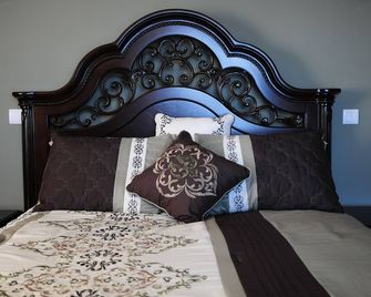 Cottage located ten meters from the high Rabagão dam with three bedrooms. - Granja - غرفة نوم