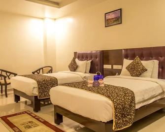 OYO 1302 Hotel Green Apple - Visakhapatnam - Habitación