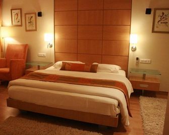 Hotel Hr Residency - Mumbai - Bedroom