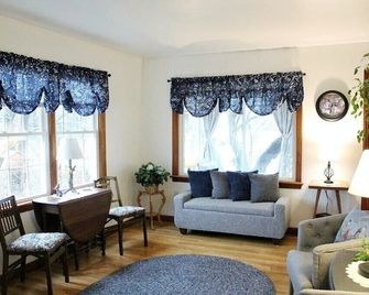 Songbird Cottage 3b, sleeps 6 - Hanover - Huiskamer