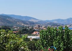 Troyan Hill Type Mais, Garden, Panoramic View & Pool for 2 to 5 adults - Petra - Building