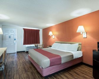 Motel 6 Newport News, VA - Newport News