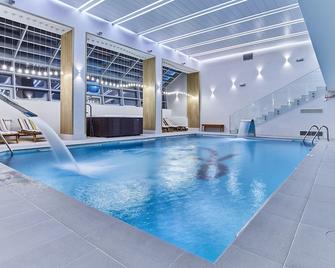 Hotel Sinaia - Sinaia - Pool