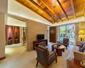 Tengchong Guanfang Hotel - Baoshan - Спальня