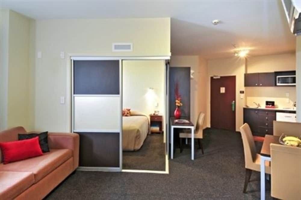 540 on Great South Motel thumbnail 3