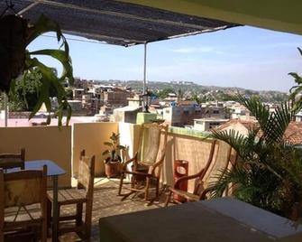 Hostal Sol del Caribe - Santiago de Cuba - Balcón
