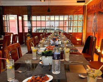 Hotel Arms - Kālimpong - Restaurant