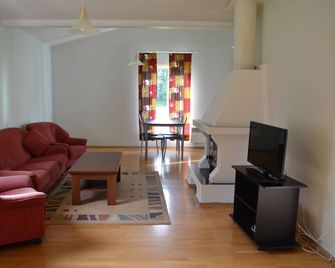 Liivakell Holiday Homes - Narva-Jõesuu - Obývací pokoj