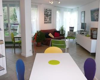 apartment 63 m2 (2 bedrooms and 3 terraces) in GIVORS - Givors - Restaurant