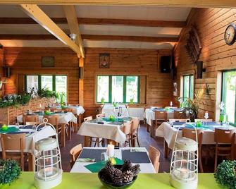 Luxury chalet with two bathrooms in the Ardennes - Dochamps - Restaurante