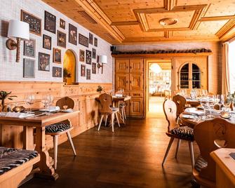 Hotel Steinbock Pontresina - Pontresina - Restaurant